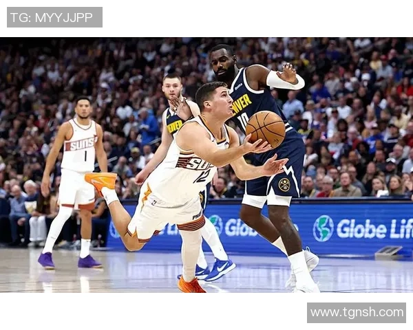 控卫精彩突破吸引包夹助攻 PJ-华盛顿弧顶三分命中帮助球队稳住局面